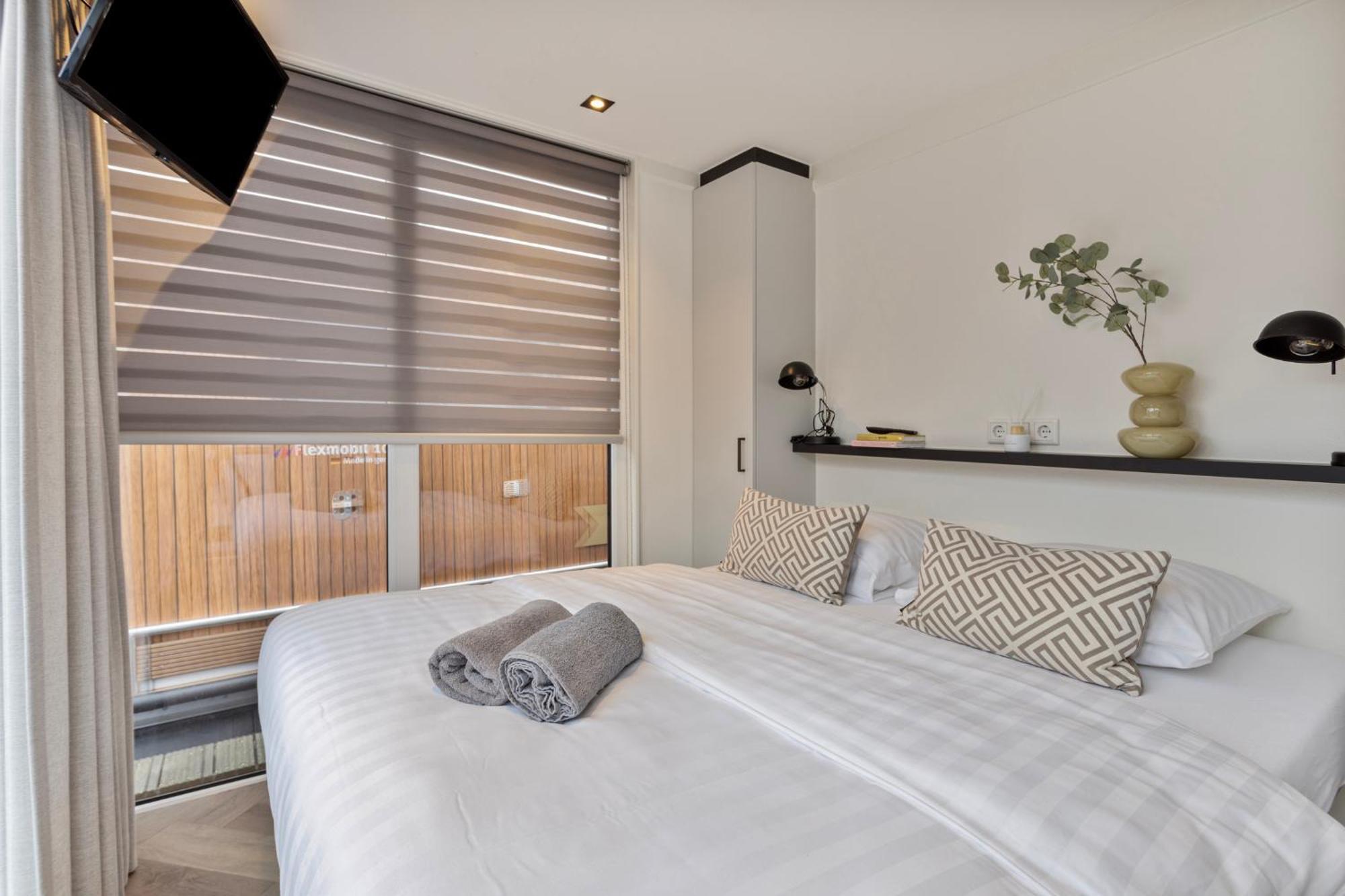 Luxurious Waterloft Near Beach And Centre By Weltevreden Experience เซโวลเดอ ภายนอก รูปภาพ